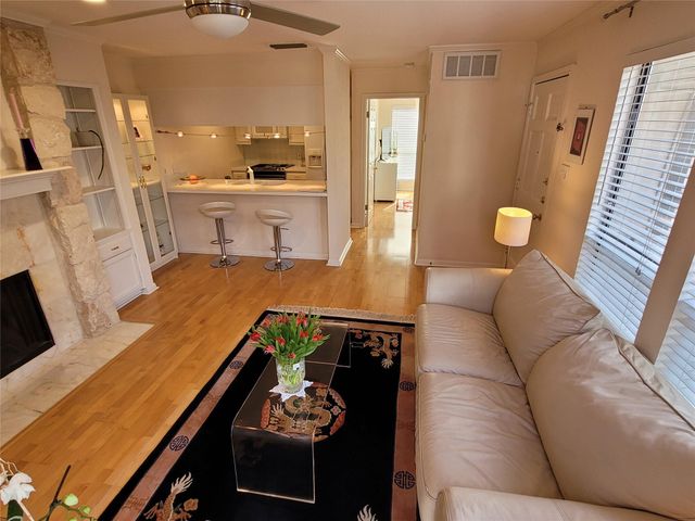 2410 Enfield RD 7, Austin, TX 78703