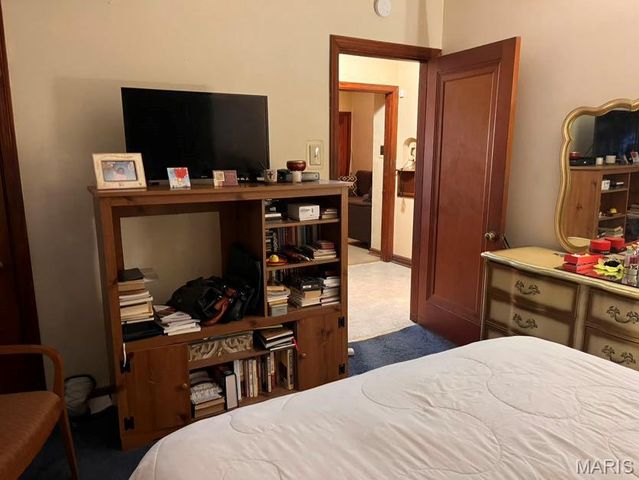 6351 Garesche Avenue, Jennings, MO 63136