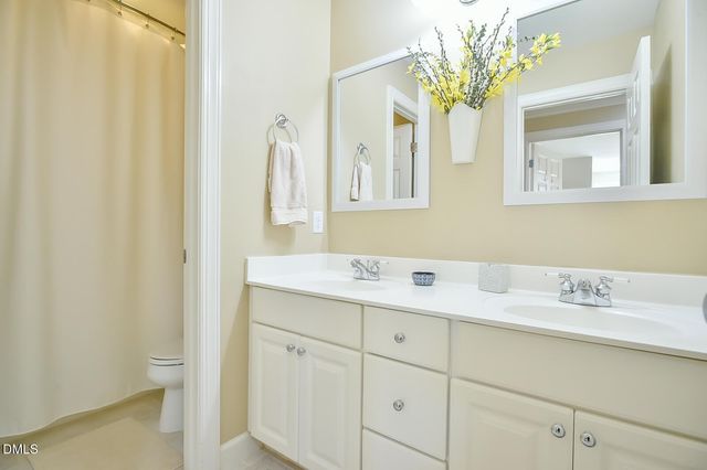 104 Dairy Glen Road, Chapel Hill, NC 27516