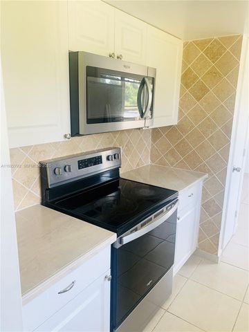 436 Valley DR, Lehigh Acres, FL 33936