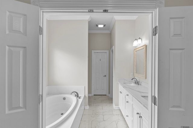 1588 Lake Pointe Ave, Zachary, LA 70791