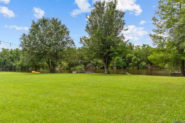 1588 Lake Pointe Ave, Zachary, LA 70791