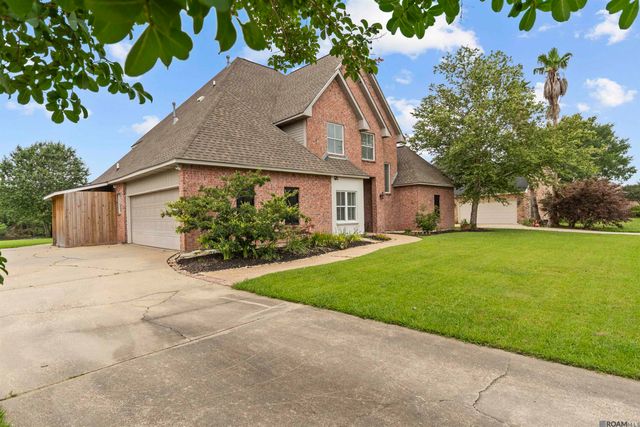 1588 Lake Pointe Ave, Zachary, LA 70791