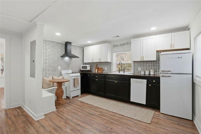 5637 Owens Drive, Austell, GA 30106