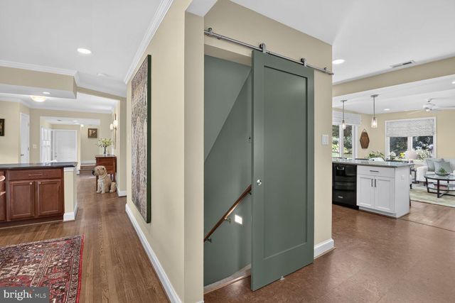 10211 OLDFIELD DR, Kensington, MD 20895