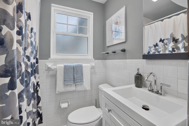 10211 OLDFIELD DR, Kensington, MD 20895
