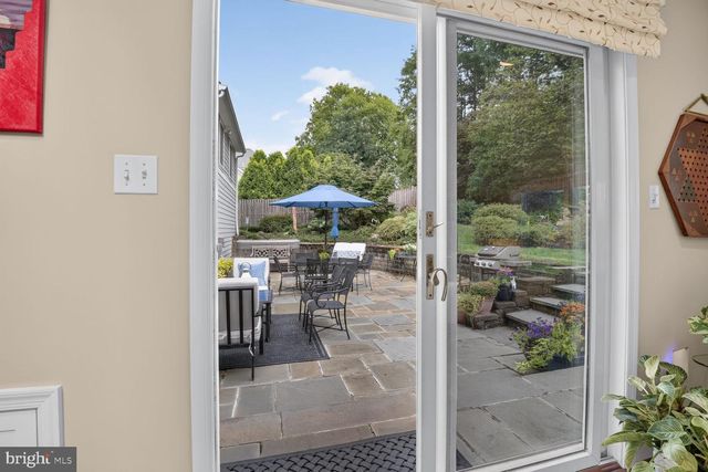 10211 OLDFIELD DR, Kensington, MD 20895