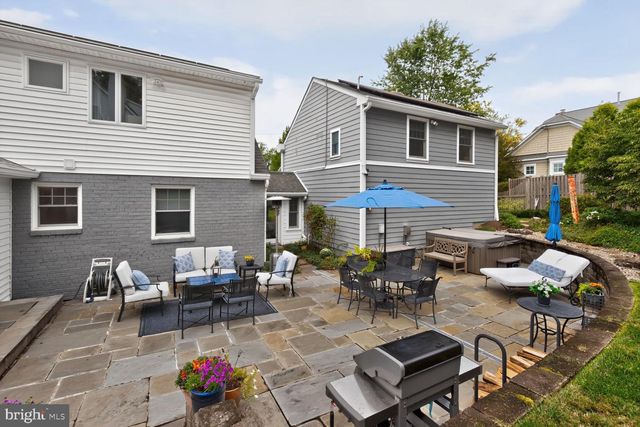 10211 OLDFIELD DR, Kensington, MD 20895