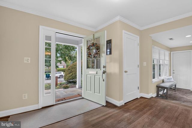 10211 OLDFIELD DR, Kensington, MD 20895