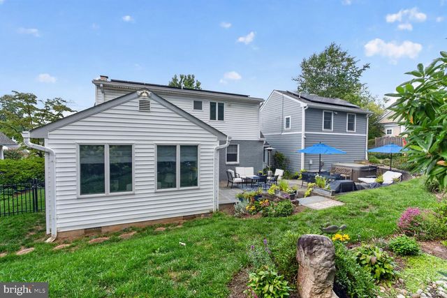 10211 OLDFIELD DR, Kensington, MD 20895