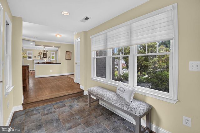 10211 OLDFIELD DR, Kensington, MD 20895