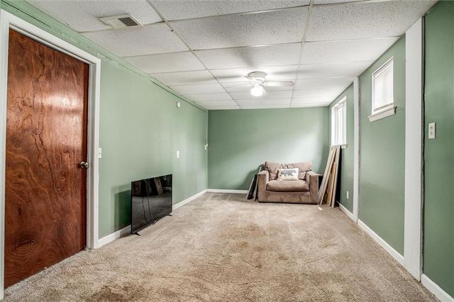 9251 Liggett Road, Kansas City, KS 66109