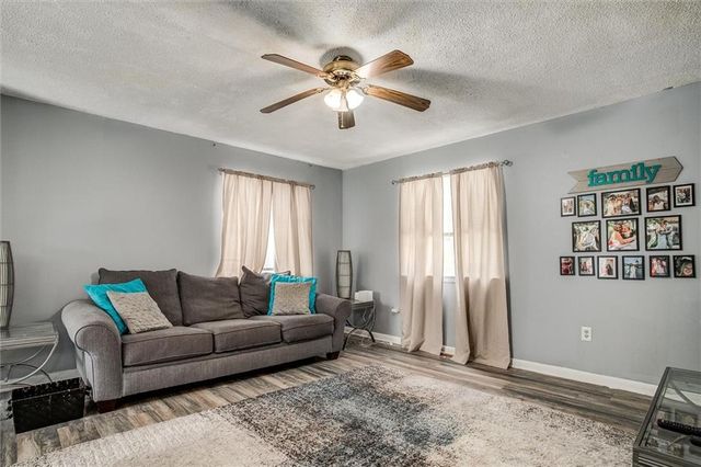 9251 Liggett Road, Kansas City, KS 66109