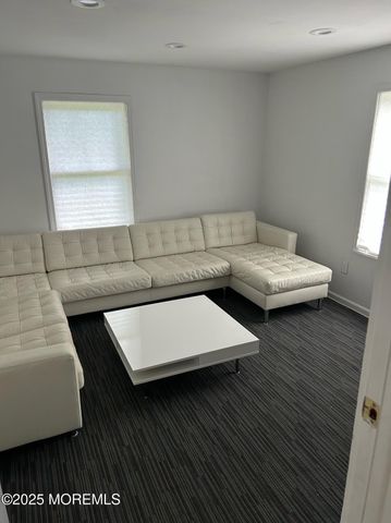 17 Palmer Avenue, West Long Branch, NJ 07764