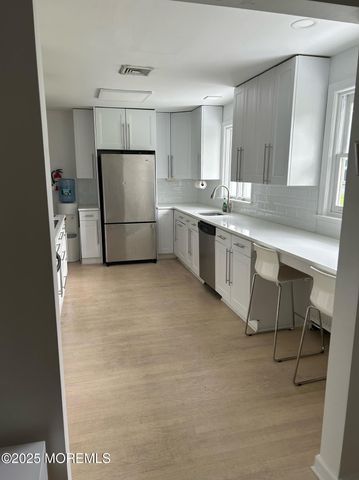 17 Palmer Avenue, West Long Branch, NJ 07764