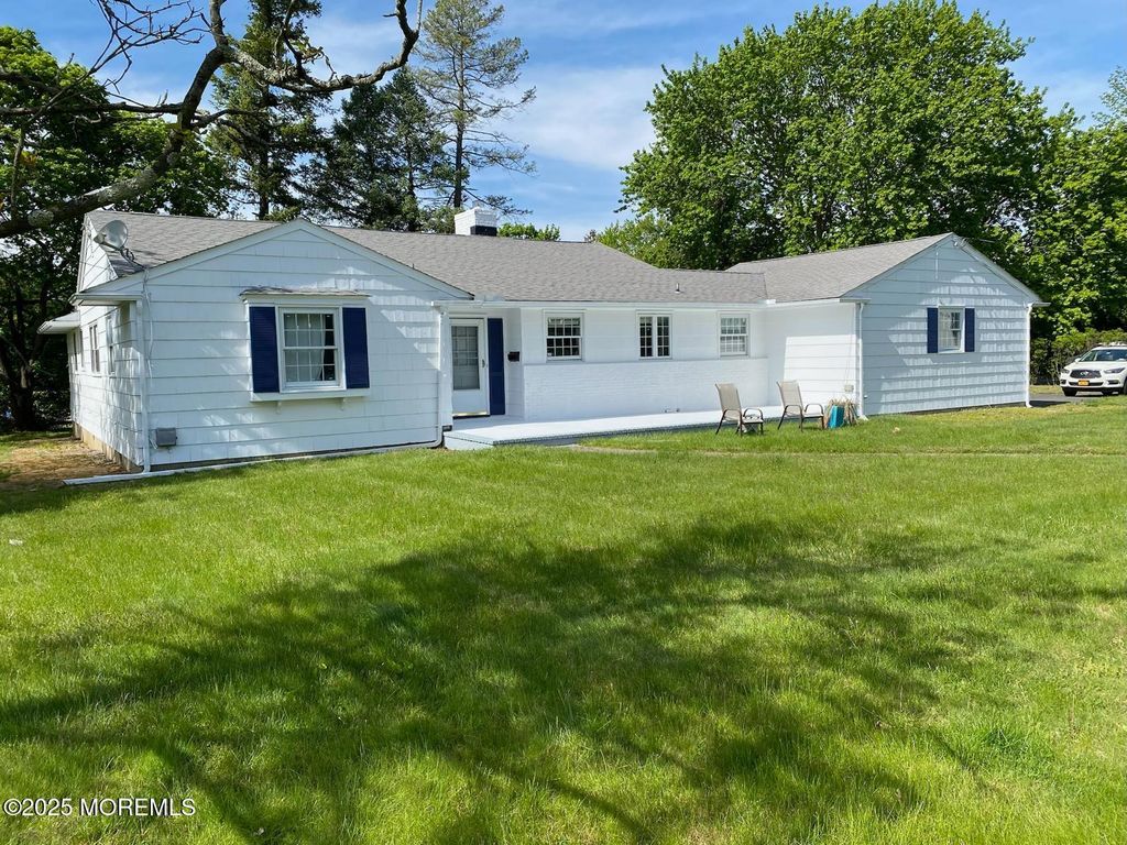 17 Palmer Avenue, West Long Branch, NJ 07764