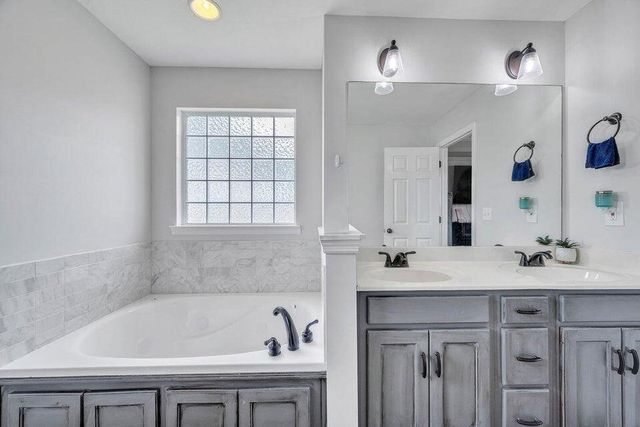 9739 Falcon Crest Drive, Ooltewah, TN 37363