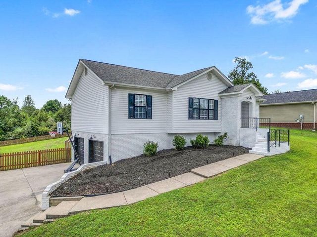 9739 Falcon Crest Drive, Ooltewah, TN 37363