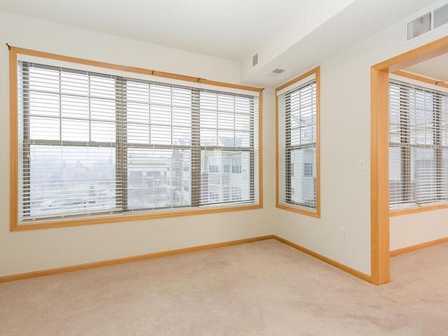 3600 Wooddale Avenue S 304, Saint Louis Park, MN 55416