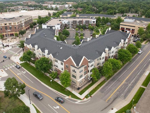 3600 Wooddale Avenue S 304, Saint Louis Park, MN 55416