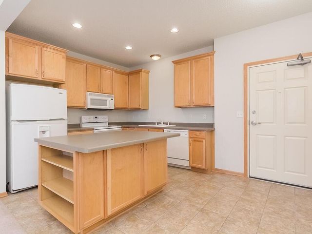 3600 Wooddale Avenue S 304, Saint Louis Park, MN 55416