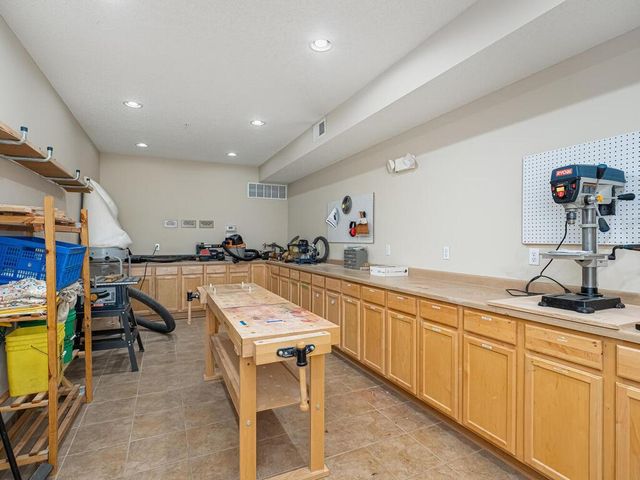 3600 Wooddale Avenue S 304, Saint Louis Park, MN 55416