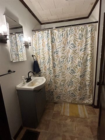 14381 BALDWIN Street Ext, Meadville, PA 16335