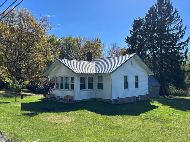 14381 BALDWIN Street Ext, Meadville, PA 16335