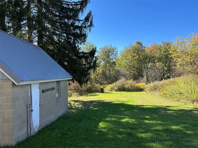 14381 BALDWIN Street Ext, Meadville, PA 16335