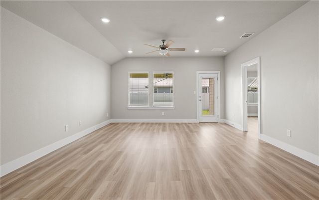 1009 St. Croix Dr, Rockport, TX 78382