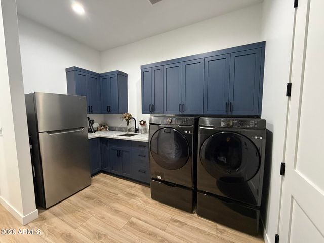4269 E 4TH Avenue, Apache Junction, AZ 85119