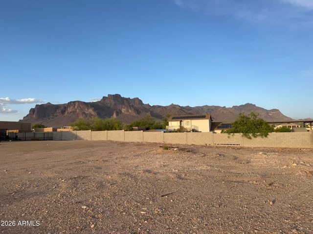 4269 E 4TH Avenue, Apache Junction, AZ 85119
