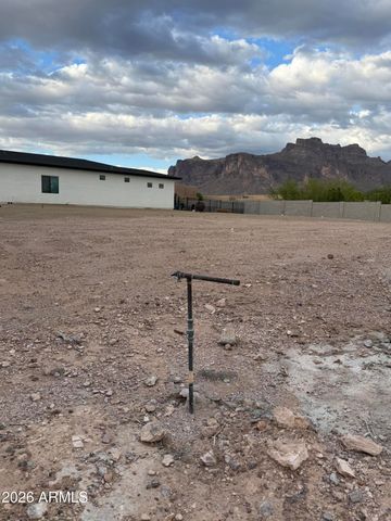 4269 E 4TH Avenue, Apache Junction, AZ 85119