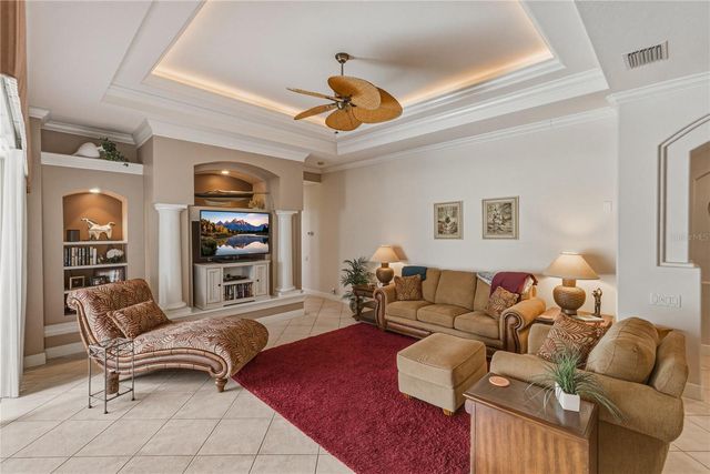 33909 AMERICANA AVENUE, Dade City, FL 33525