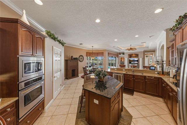 33909 AMERICANA AVENUE, Dade City, FL 33525