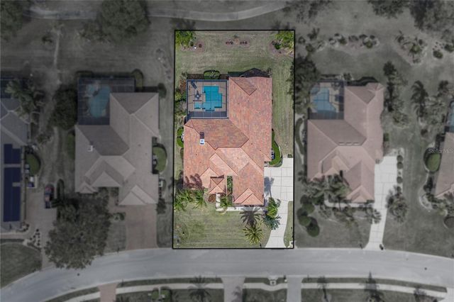 33909 AMERICANA AVENUE, Dade City, FL 33525