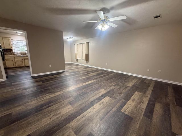 104 Donna Kay Drive, Greenbrier, AR 72058