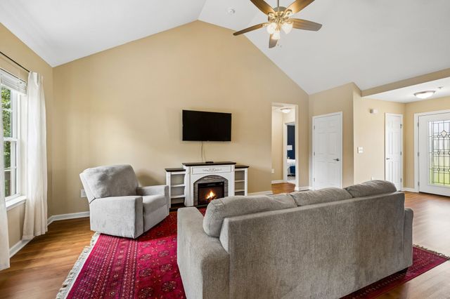 150 Lizzie Rd, Ashland City, TN 37015