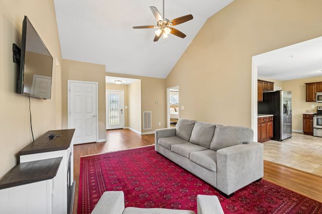150 Lizzie Rd, Ashland City, TN 37015