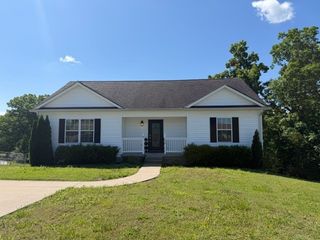 150 Lizzie Rd, Ashland City, TN 37015