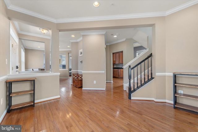 8896 SONG SPARROW DR, Gainesville, VA 20155