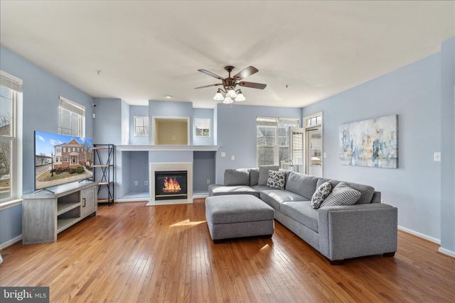 8896 SONG SPARROW DR, Gainesville, VA 20155