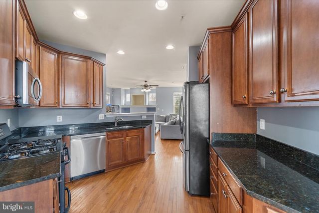 8896 SONG SPARROW DR, Gainesville, VA 20155