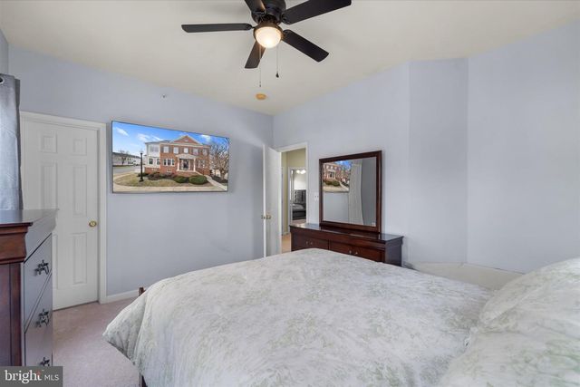 8896 SONG SPARROW DR, Gainesville, VA 20155