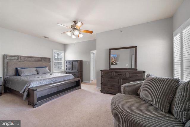 8896 SONG SPARROW DR, Gainesville, VA 20155