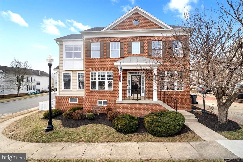 8896 SONG SPARROW DR, Gainesville, VA 20155