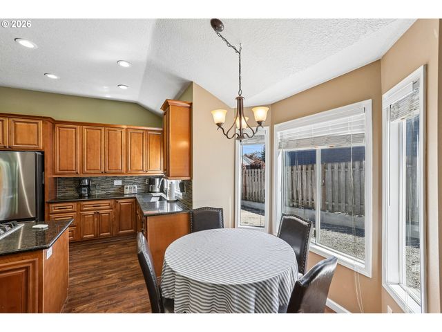 12487 Sw 134TH Ave, Portland, OR 97223