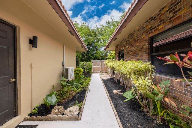11415 Sundance Lane, Boca Raton, FL 33428