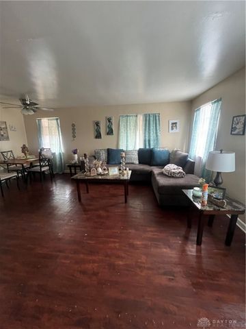 960 Sherwood Drive, Dayton, OH 45406