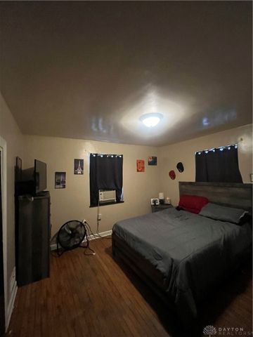 960 Sherwood Drive, Dayton, OH 45406